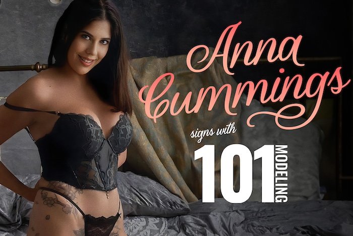 Anna Cummings signs with 101 modeling