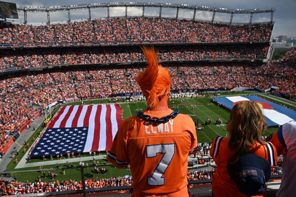 Denver Broncos take on the Pittsburgh Steelers in week 2 of the NFL season