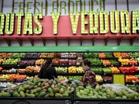 Aurora grocery Ahorra Mucho caters to Hispanic, Latino communities