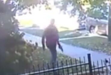 Video: Gunman shoots ambulance, man, dog, then engages in shootout with Chicago police