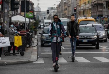 Safety laws tightened for e-scooters in Italy