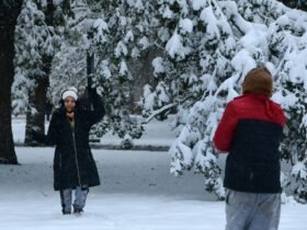 Snowstorm to continue through Saturday morning