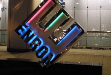 Today in History: November 28, Enron collapses