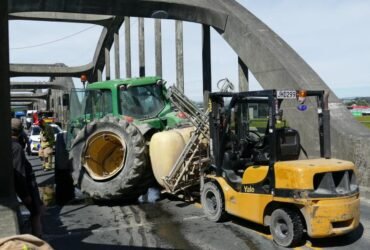 Traffic tailback after tractor hit bridge