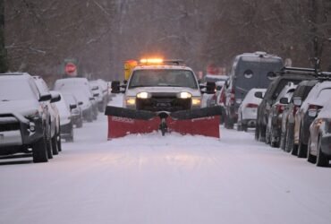 Freeways icy but open after overnight snow