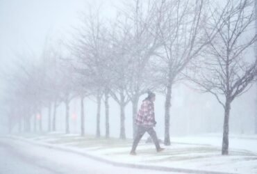 How cold, snowy will it get during weekend arctic blast?