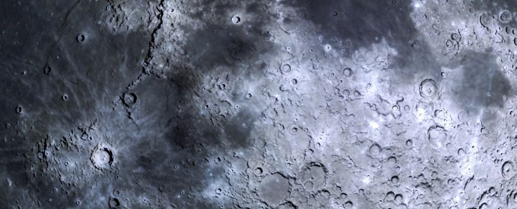 Our Moon Was Geologically Active Just a 'Hot Minute' Ago, Study Finds : ScienceAlert