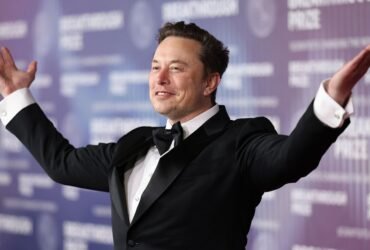 Elon Musk at the tenth Breakthrough Prize ceremony