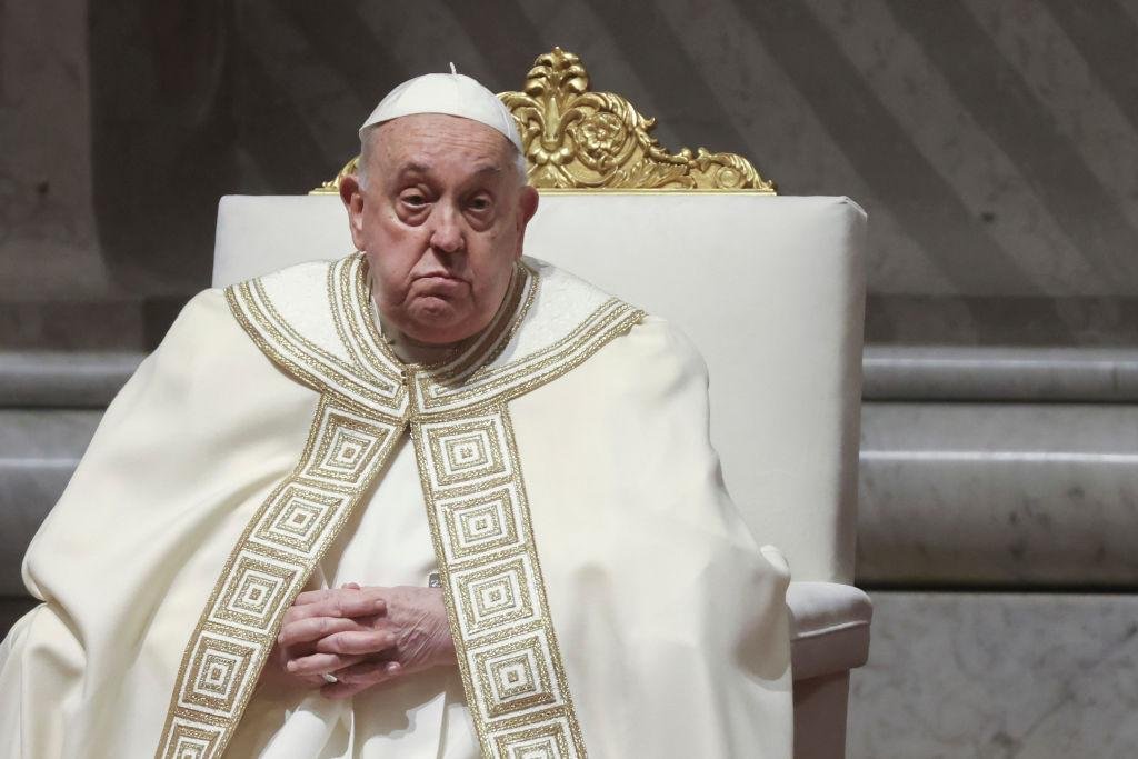 Pope has pneumonia in both lungs