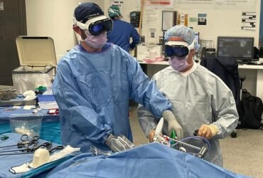 Surgeons using apple vision pro in surgery