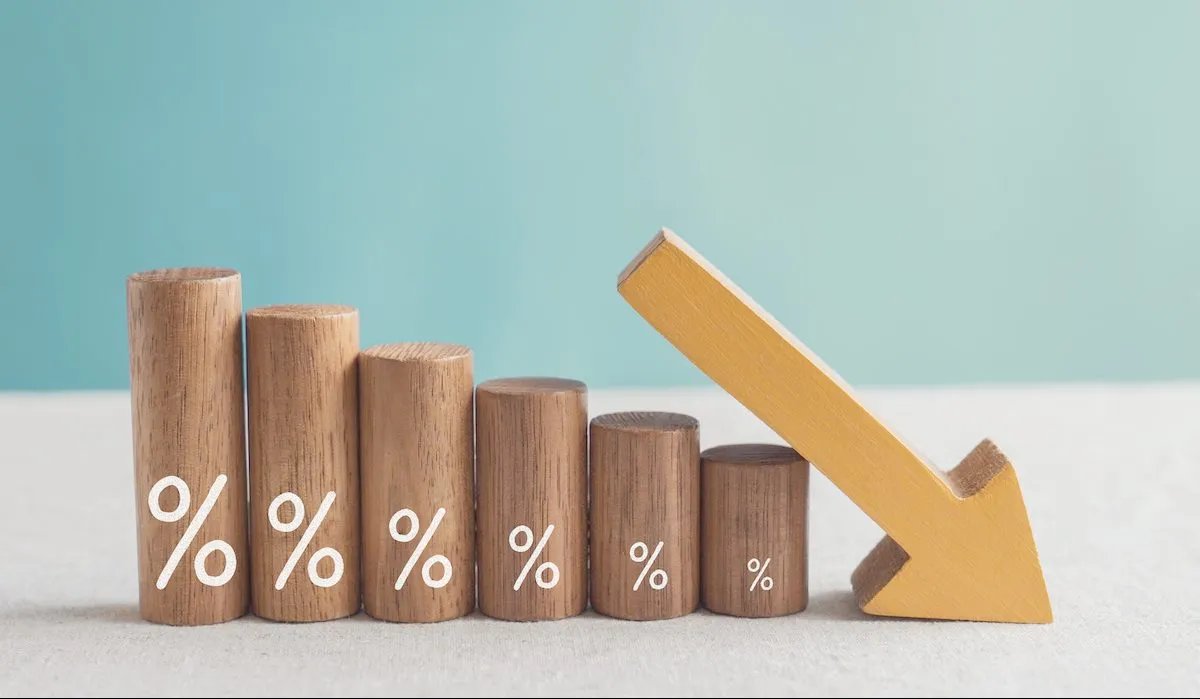Is it now to stimulate a recession risk lower mortgage interest rate?