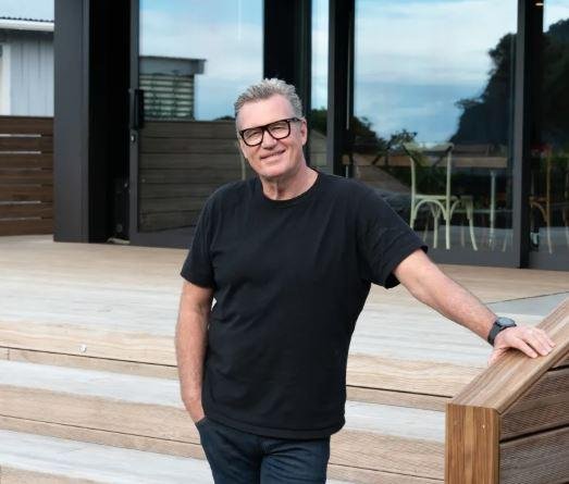 Sir John Kirwan visits Christchurch mental health facility