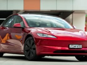Cheapest Tesla Model 3 gets a longer driving range