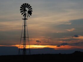 Texas-ranch-sunset-windmill