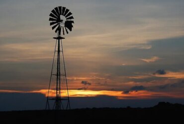 Texas-ranch-sunset-windmill