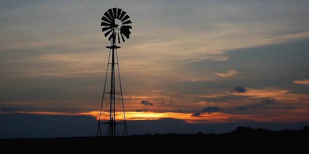 Texas-ranch-sunset-windmill