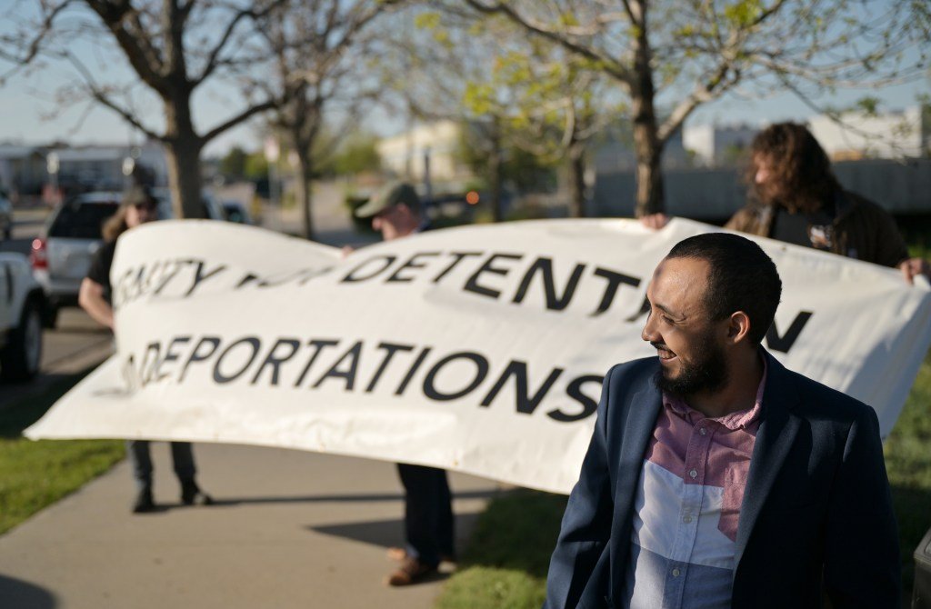 Honduran migrant held at Aurora ICE detention center granted asylum