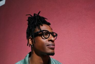 Meta to sell its Ray-Ban Smart glasses in India from 19 May