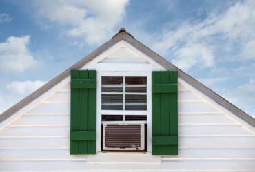 Air-Conditioning Can Help the Power Grid instead of Overloading It