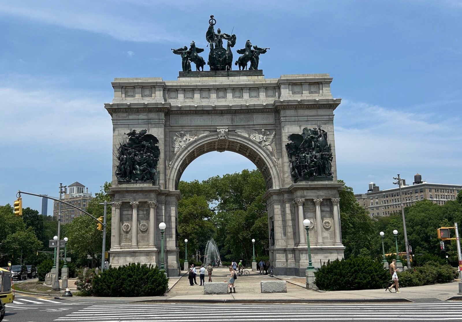 Brooklyn's Grand Army Plaza Arch reopens after $ 8.9 million restoration