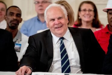 FedEx Founder Fred Smith, A Marine Corps Veteran Who Revolutionized Package Delivery, Dies At 80