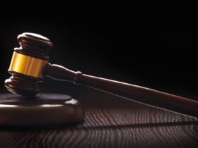court_gavel_dark