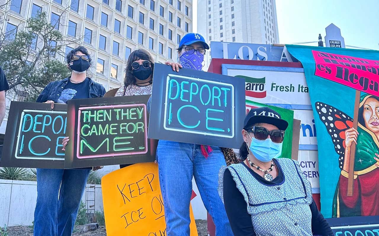 LA-artists and organizations are in solidarity with anti-SCHRIDSTANS