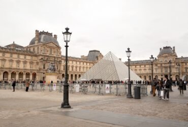 Louvre Museum Luiken As "exhausted" staff is going on strike