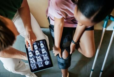 The best non-drug therapies to relieve the pain of knee osteoarthritis