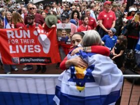 Thousands attend Boulder Jewish Festival one week after Pearl Street Mall attack